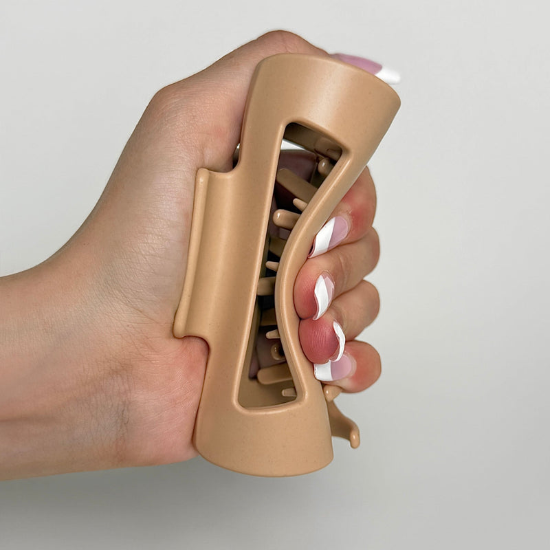 Limited Time: Buy 1, Get 1 Free⏰Luxury Soft Silicone Shark Clip